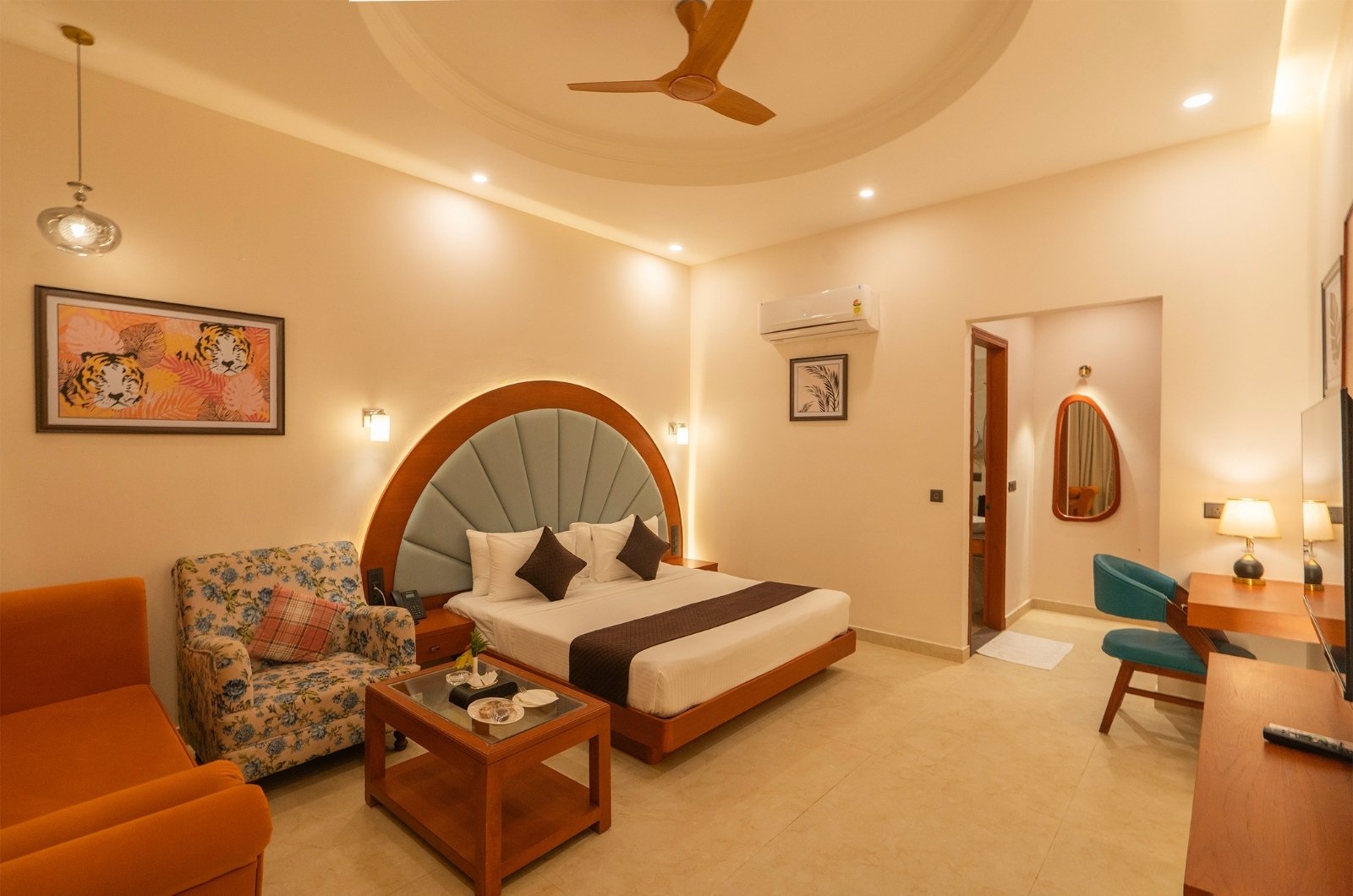 Executive Room (Garden View): Velvet Nest Image 4